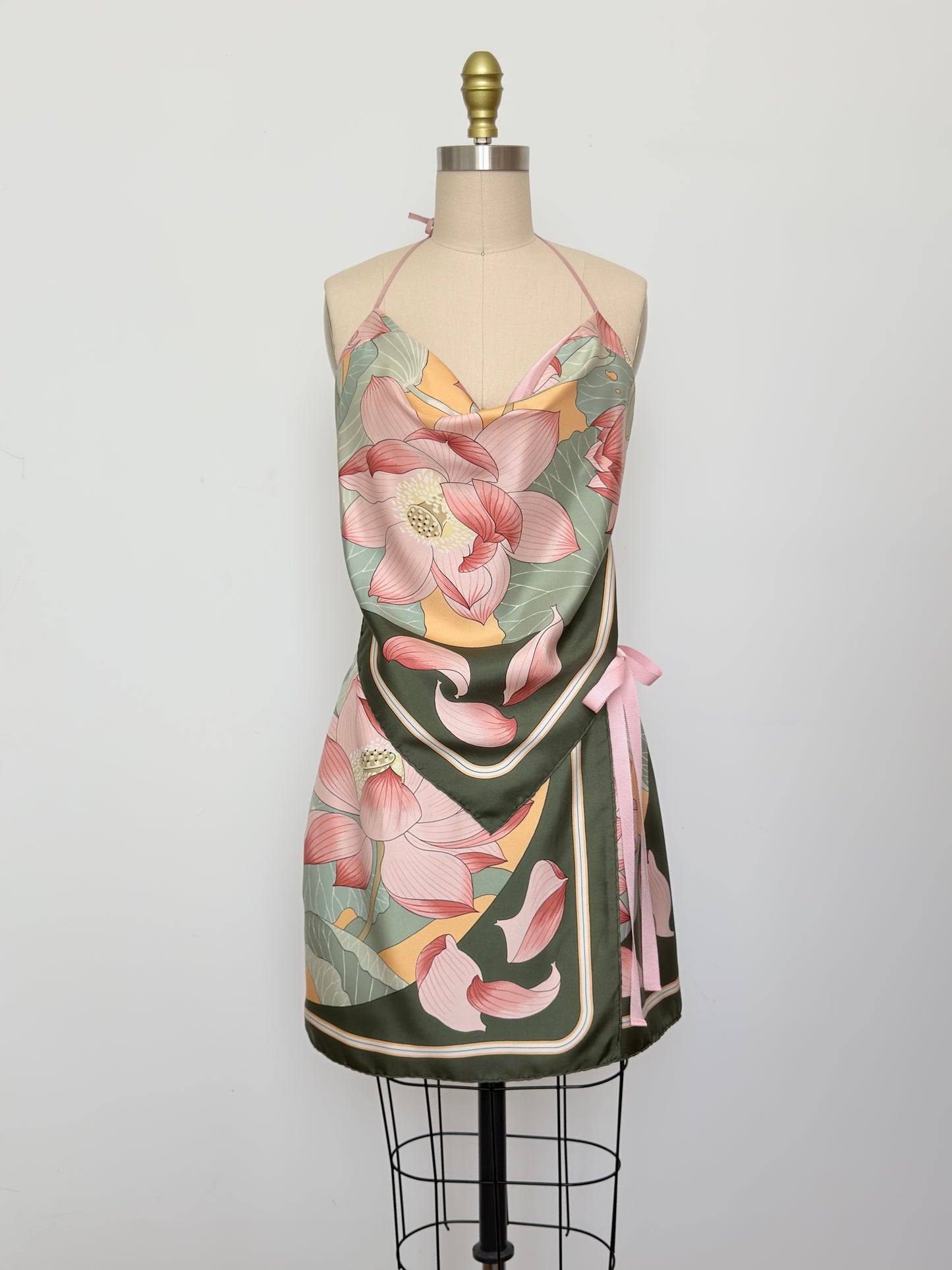 Upcycled Vintage Hermès Fleurs de Lotus Matching Set