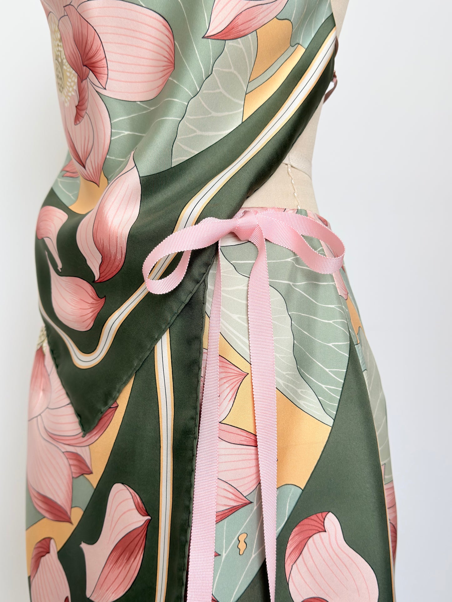 Upcycled Vintage Hermès Fleurs de Lotus Matching Set